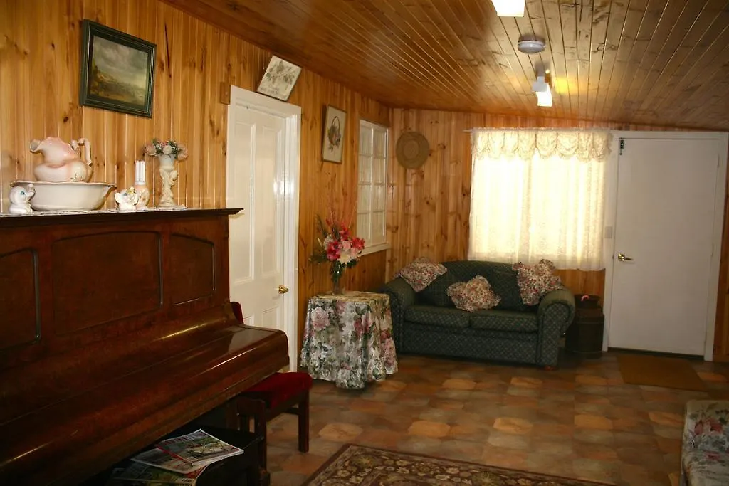 Jacaranda Homestead Accommodation Mount Tamborine Australia