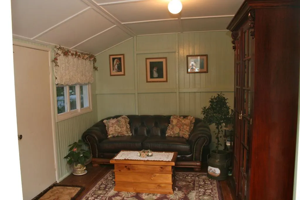 Holiday home Jacaranda Homestead Accommodation Mount Tamborine Australia