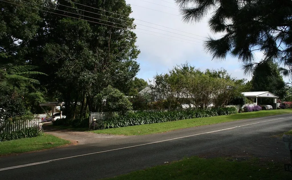 Jacaranda Homestead Accommodation Mount Tamborine Holiday home