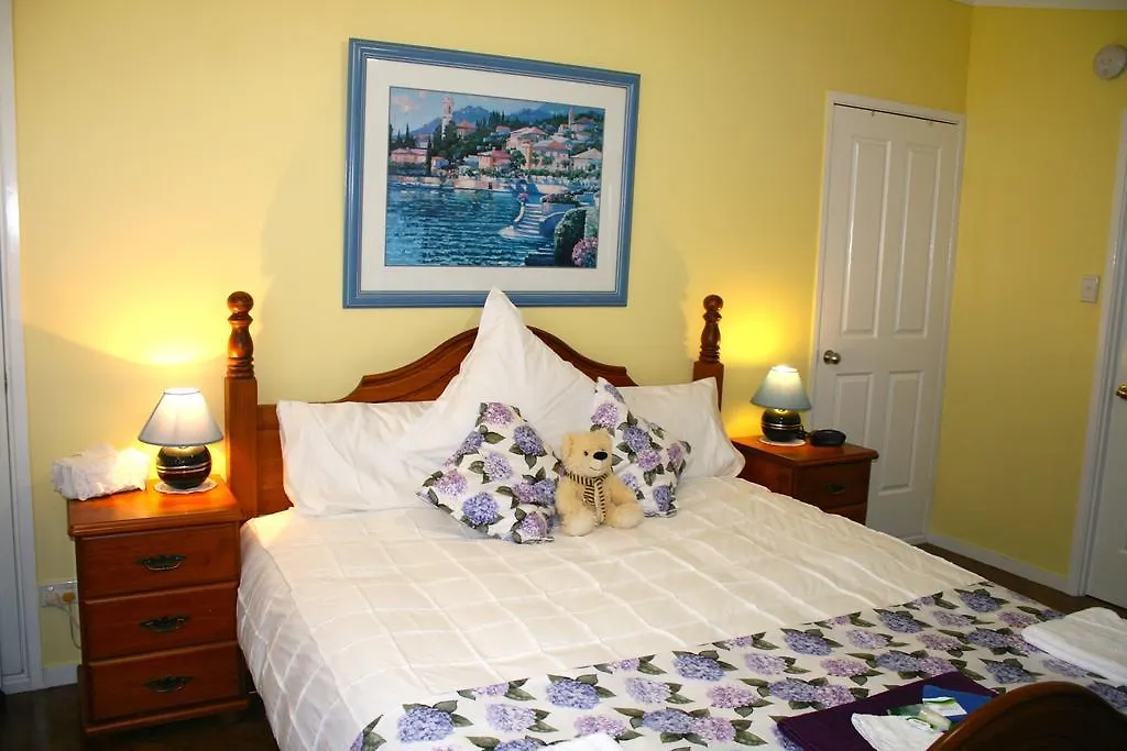 Jacaranda Homestead Accommodation Mount Tamborine Holiday home